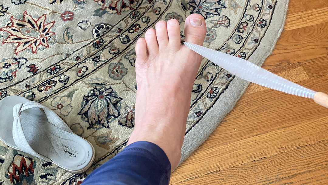 In-Between-Toe Brush